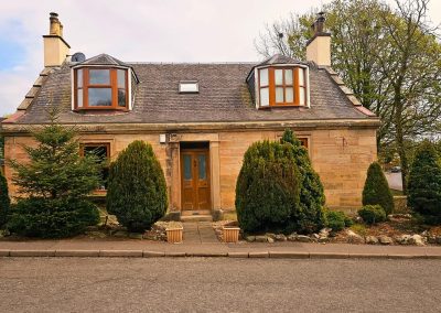 AYRSHIRE ELEMENTS WINDOWS AND DOORS MAIN LANDING PIC